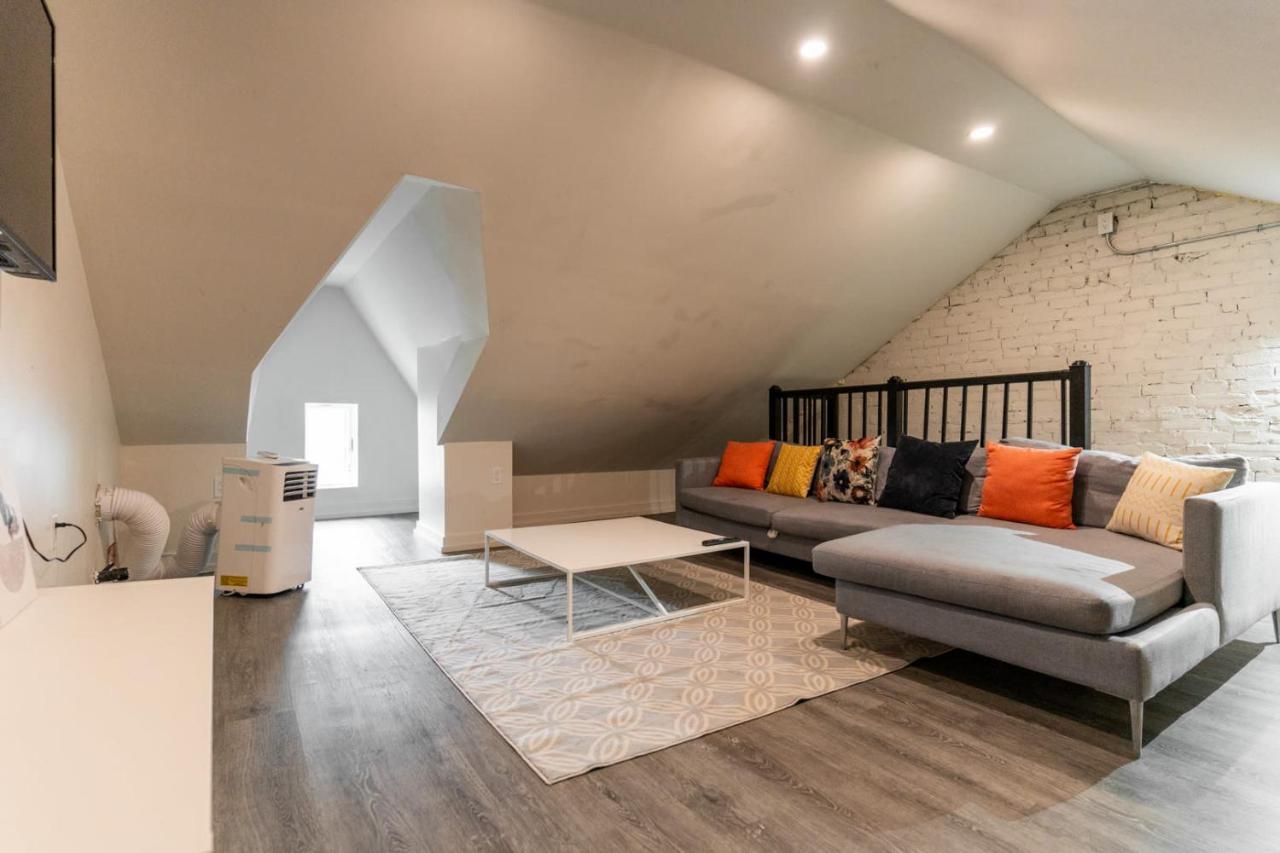 Lovely 2 Level Suite Хамилтън Екстериор снимка