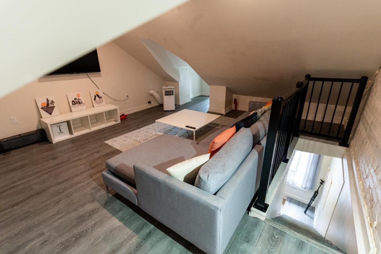 Lovely 2 Level Suite Хамилтън Екстериор снимка